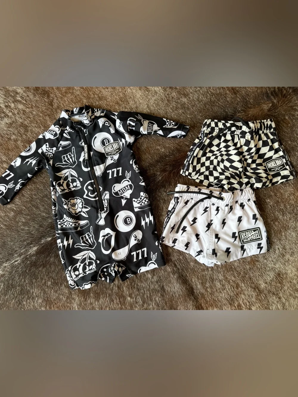 0-6 month swim bundle - Kids Black & White Graphic One-Piece Rash Suit & Trunks